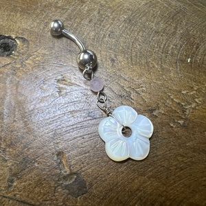 Flower belly ring